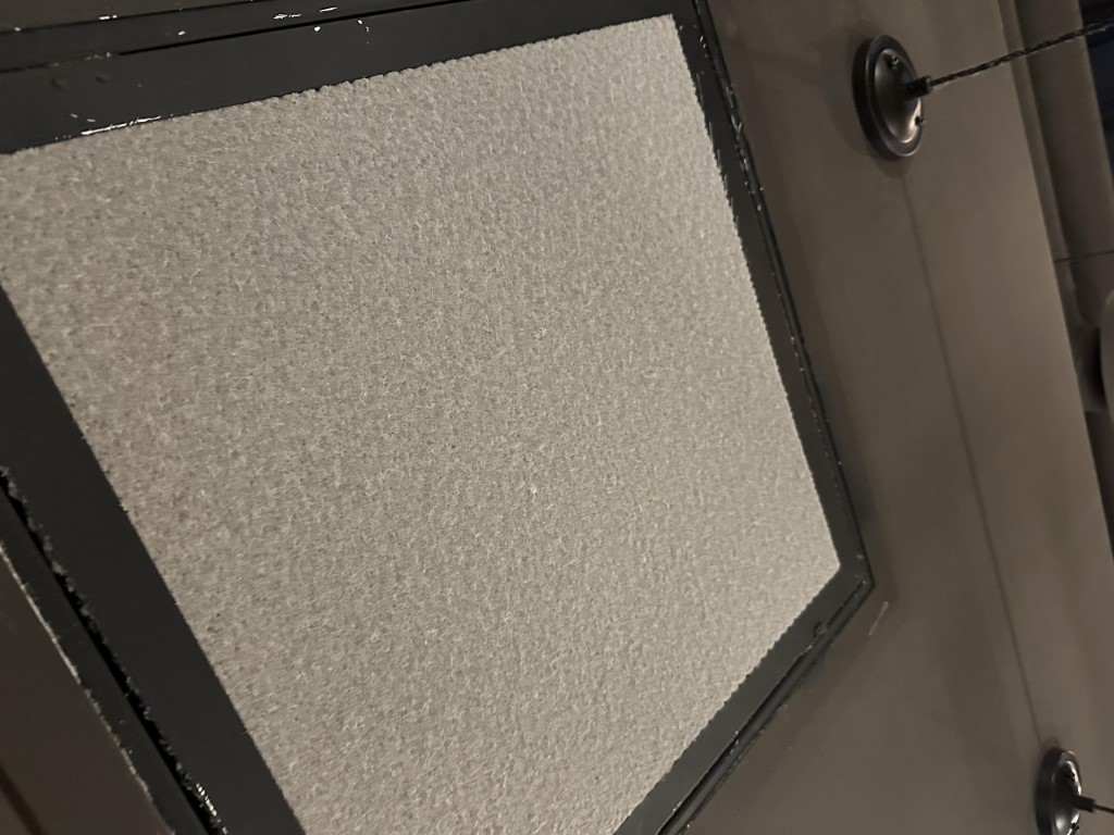 Facility ductwork and light fixtures before high dusting service